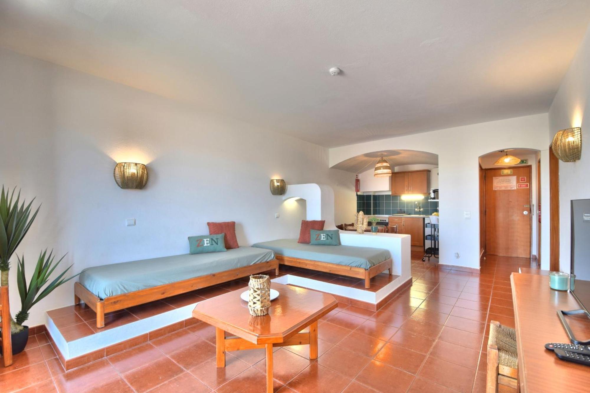 Beguest Oura Vilanova * Albufeira