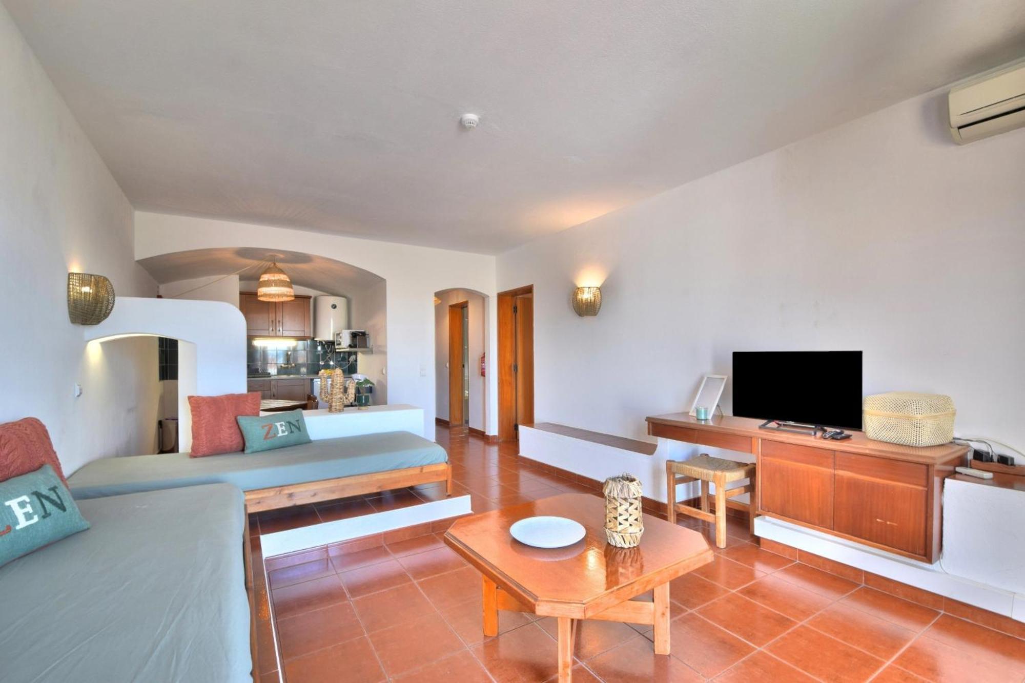 Beguest Oura Vilanova * Albufeira